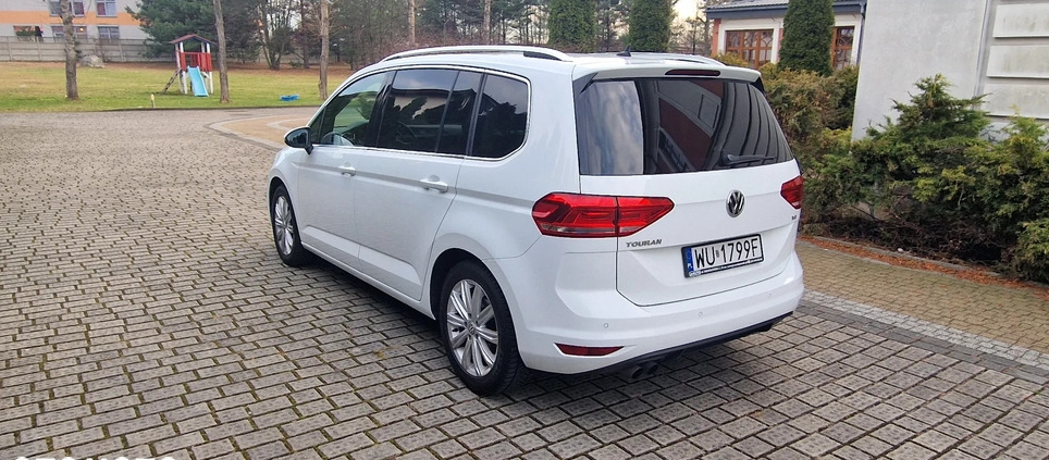 Volkswagen Touran cena 69900 przebieg: 181000, rok produkcji 2017 z Gostyń małe 92